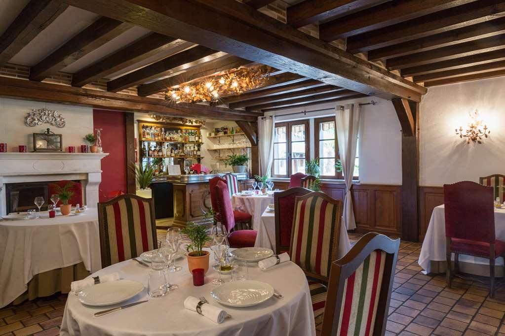 L'Oree Des Chenes, The Originals Relais La Ferte-Saint-Aubin Restaurant photo